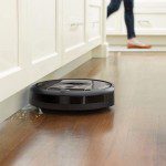 iRobot Roomba i7 Robotic Vacuum Bundle- Alexa Conectado, Home Mapping ideal para el pelo de mascotas (+1 cepillo extra de bordeo, 1 filtro extra) - Imagen 7