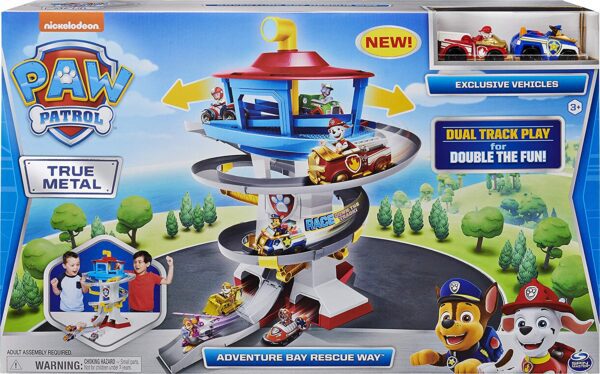 Juguete Paw Patrol, True Metal Adventure Bay Rescue Way Playset con 2 vehículos exclusivos, escala 1:55 - Imagen 9
