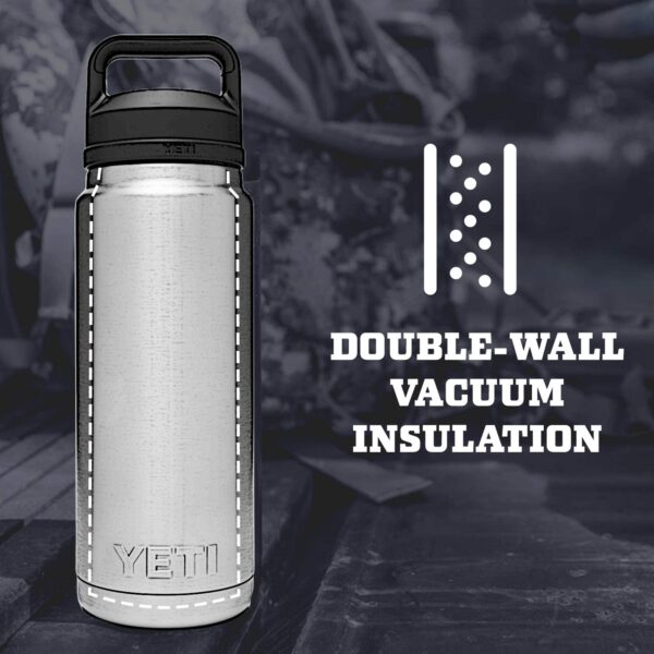 Yeti Rambler - Botella de 26 onzas, aislada al vacío, de acero inoxidable con tapa chug - Imagen 2
