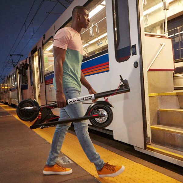 Scooter eléctrico de desplazamiento. Gotrax GXL V2 - Neumáticos llenos de aire de 8.5 pulgadas – 15.5 MPH y 9-12 millas – Versión 2 - Imagen 5