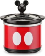 Olla de cocción lenta ovalada Disney DCM-502 Mickey Mouse de 5 cuartos con recipiente de 20 oz, color rojo/negro - Imagen 2