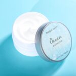 Regalos de spa para mujeres, juego de baño y cuerpo con caja de regalo de spa perfumada en el océano, incluye vela perfumada, crema corporal, crema de manos, barra de baño y bomba, juego de 5 piezas, juego de regalos de San Valentín para mujeres. - Imagen 9