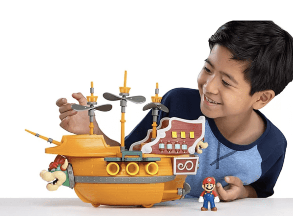 Barco Super Mario Deluxe Playset - Bowser Ship - Incluye 5 figuras de 2.6 in y 4 accesorios - Imagen 4