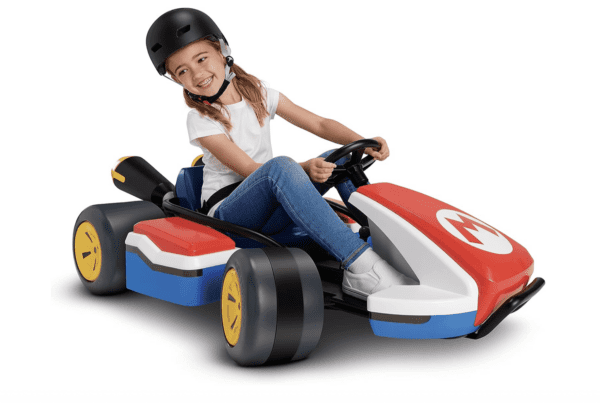 Super Mario Kart Deluxe - Juguete de coche eléctrico con batería de 24 V, hasta 8 MPH, 3 velocidades y marcha atrás, límite de peso de 81 libras - Imagen 2
