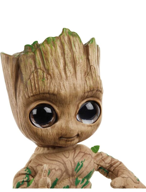 Mattel Marvel Groot - Figura de peluche de 11 pulgadas, Groovin' Groot bailando y hablando, muñeca de cuerpo suave que se mueve a la música - Imagen 5