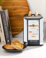 Tostadora de pantalla táctil Revolution InstaGLO R180B - negro mate/cromo para 2 rebanadas, ajustes inteligentes de alta velocidad para un tostado perfecto, compatible con accesorio Panini Press - Imagen 2