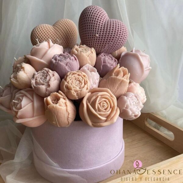 Ohana Essence Candles arreglo floral mediano hecho con velas de soya, con colores de preferencia - Imagen 2