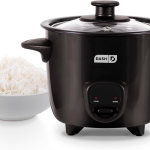 DASH Mini Olla para cocinar arroz con recipiente antiadherente extraíble, función Keep Warm y guía de recetas, medio cuarto de galón, para sopas, guisos, cereales y avena