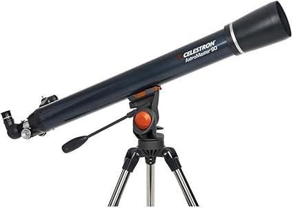 51b7UKYZlAL._AC_SX425_.jpg Celestron - Telescopio refractor AstroMaster 90AZ, para principiantes - Óptica de vidrio totalmente recubierta - Trípode de altura ajustable - Paquete de software de astronomía adicional - Imagen 1