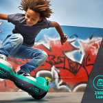 Patineta Hoverboard SISIGAD con Bluetooth, ruedas de 6,5" con luces LED de colores, para niños y niñas a partir de 6 años. - Imagen 2