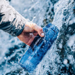 YETI Botella de agua Yonder con tapa Yonder Chug, ligera, a prueba de fugas y sin BPA 750 ml 25 oz - Imagen 5